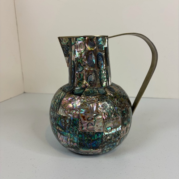 Vintage Abalone Shell Mosaic Pitcher Brass Mother of Pearl Jug Vase Decor 1960s - Picture 4 of 9